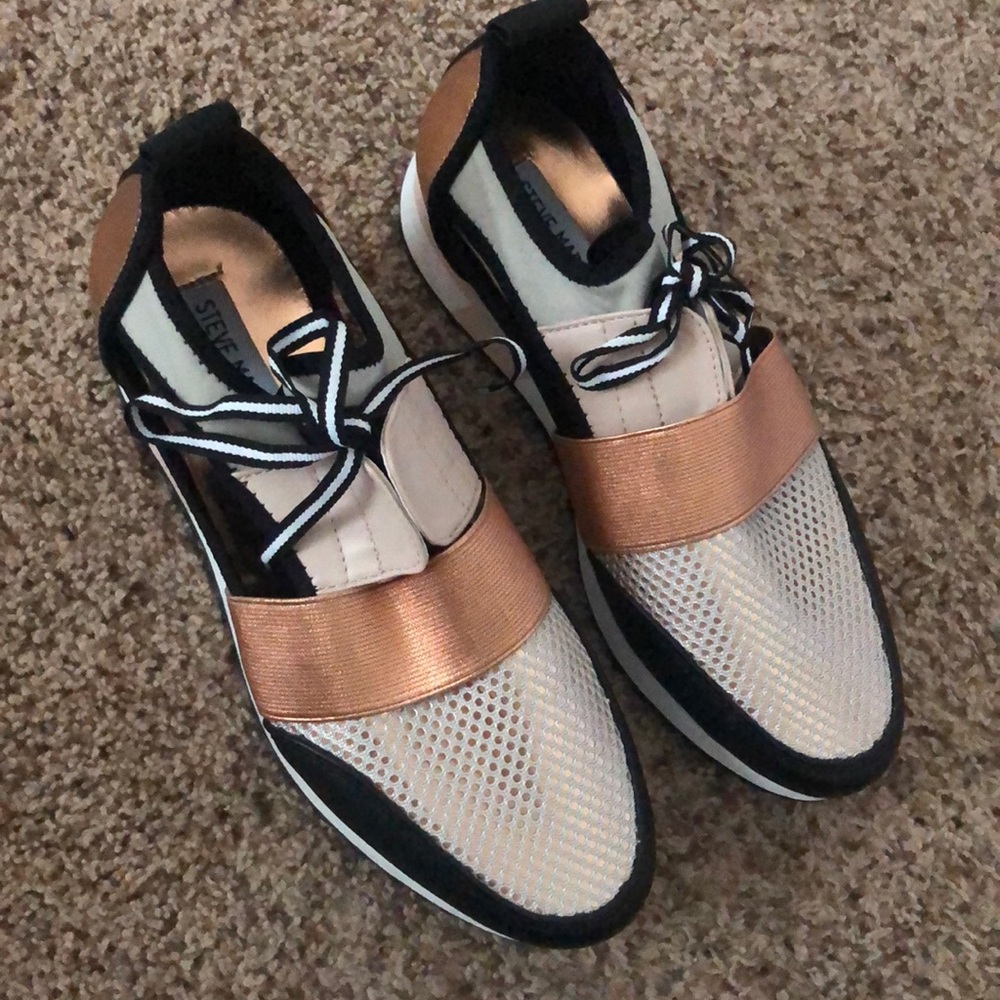 Steve Madden Sneakers